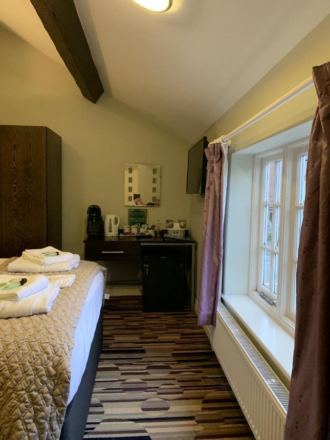 Bed and Breakfast George And Dragon Tarvin Екстер'єр фото