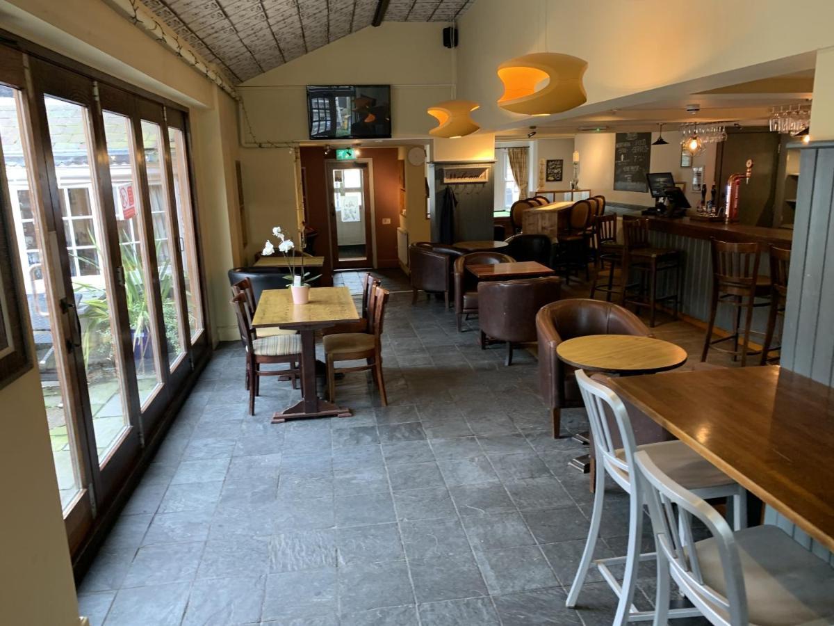 Bed and Breakfast George And Dragon Tarvin Екстер'єр фото